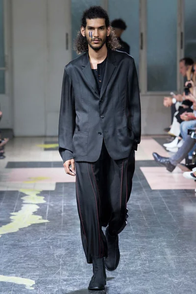 Look 6